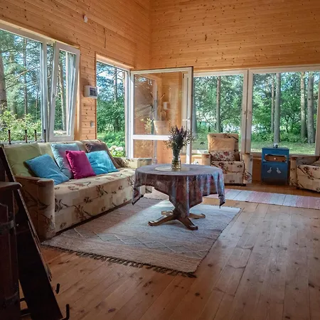 Mereaeaere Rannamaja *